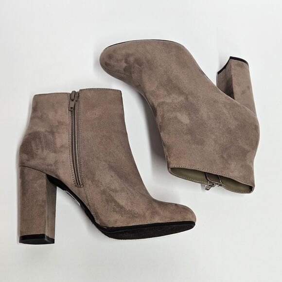 D Heart Taupe Faux Suede Ankle Boots Wrapped 3.5" Block Heel Size 5.5 - Picture 5 of 8